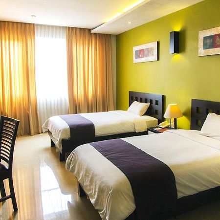 Eclipse Hotel Prawirotaman Yogyakarta Exterior photo