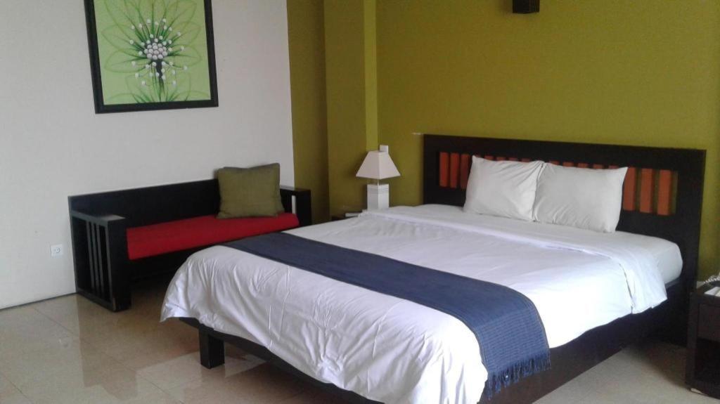 Eclipse Hotel Prawirotaman Yogyakarta Exterior photo