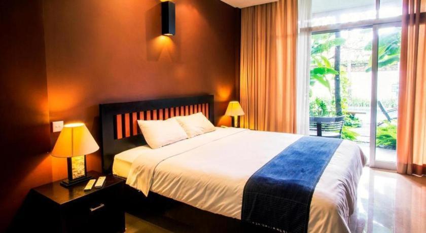 Eclipse Hotel Prawirotaman Yogyakarta Exterior photo