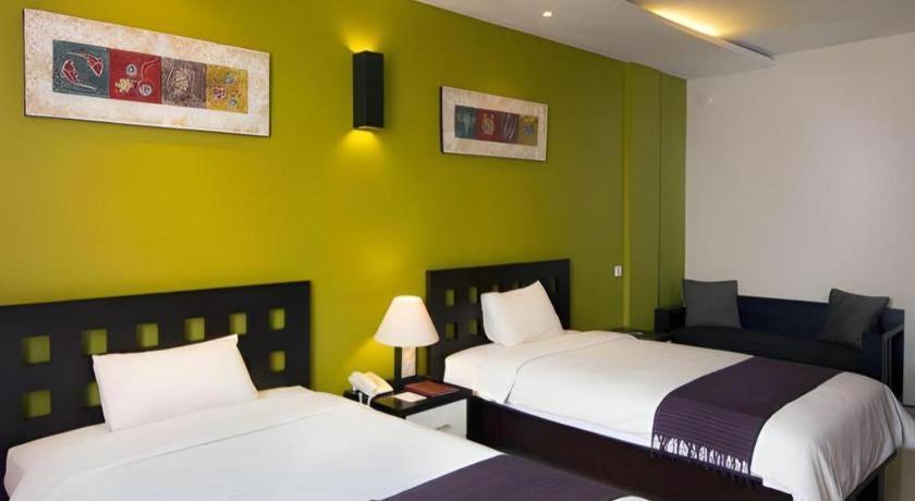 Eclipse Hotel Prawirotaman Yogyakarta Exterior photo